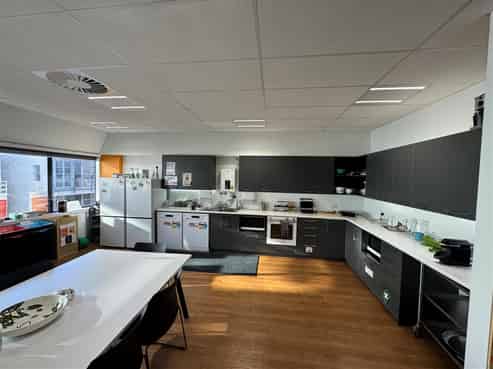 Well located Te Aro floor | 725sqm