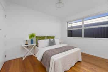1 & 2/9 Fencible Place, Otahuhu