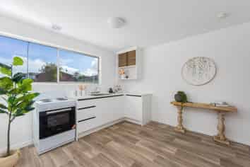 1 & 2/9 Fencible Place, Otahuhu