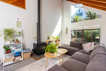 10 Rurumoki Street, Regent