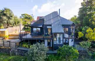 10 Rurumoki Street, Regent