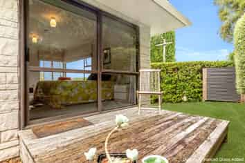 400 The Terrace, Thames