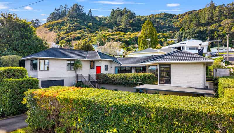 400 The Terrace, Thames