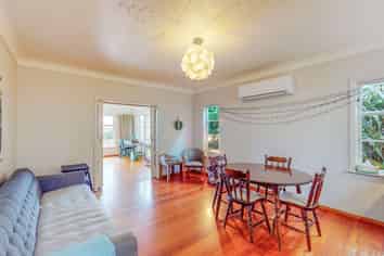 88 Nevay Road, Karaka Bays