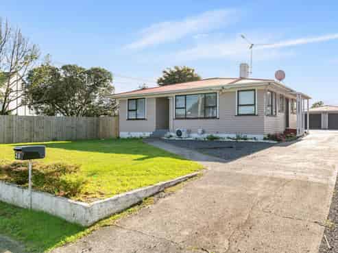 26 Myers Road, Manurewa East