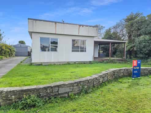 19 Hoffman Street, Hokitika