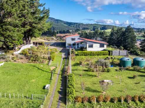 1712 State Highway 2, Pakuratahi