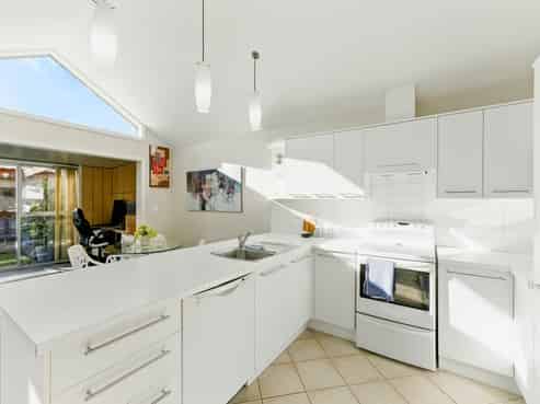 2/7 Glenys Place, Broomfield