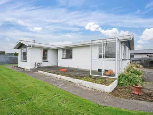 30 Henderson Street, Kingswell