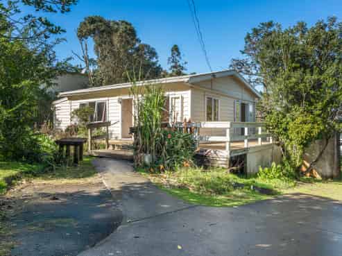 37 Sea View Road, Ostend