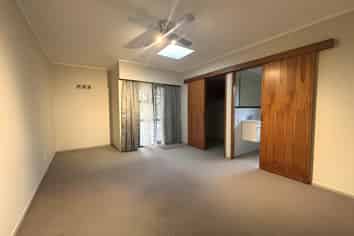 12 Augusta Place, Kamo