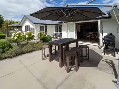 11 Charlesworth Drive, Allenton