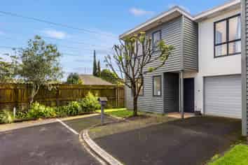 28 Saintly Lane, Avondale