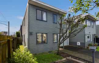 28 Saintly Lane, Avondale