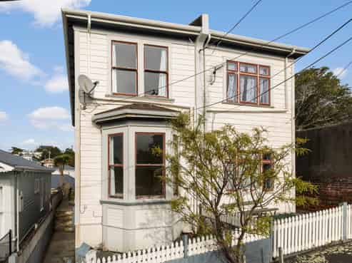 33 Colombo Street, Newtown