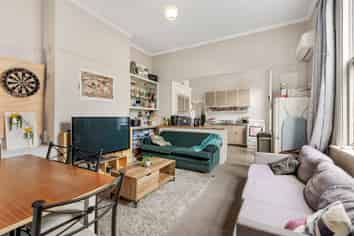 35 Colombo Street, Newtown