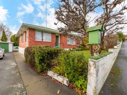 12 Grantlea Drive, Marchwiel