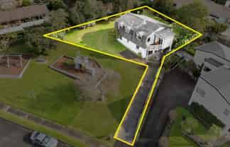 53 Heron Avenue East, Matua