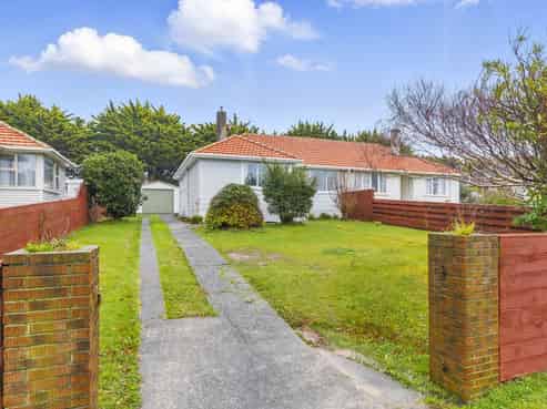 96 Main Road, Titahi Bay