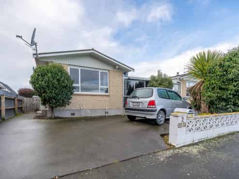 2/207A Otipua Road, West End