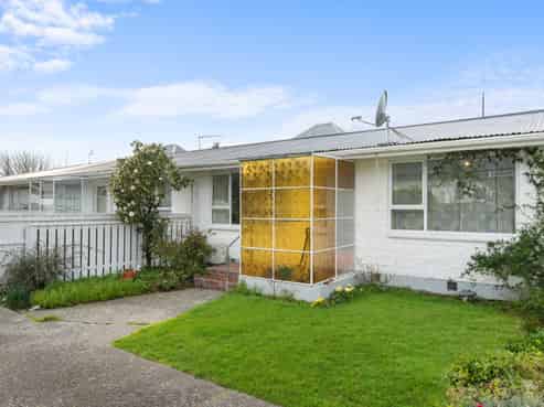 2/22 Burdale Street, Riccarton
