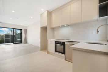 2/65 Moire Road Massey, Massey