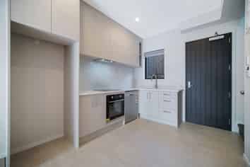 2/65 Moire Road Massey, Massey