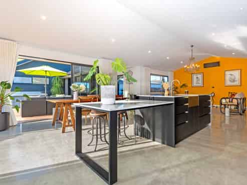 137 Potae Avenue, Lytton West