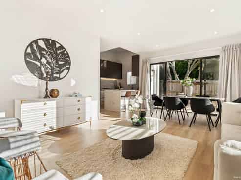 2/71 Sunrise Avenue, Murrays Bay