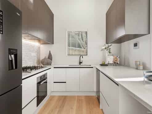 2/71 Sunrise Avenue, Murrays Bay