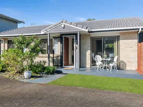 1/5 Lake Pupuke Drive, Takapuna
