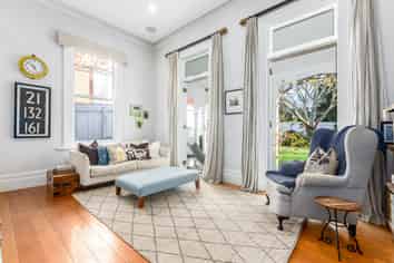 13 Tinakori Road, Thorndon