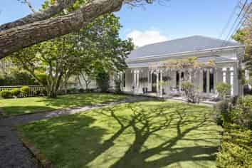 13 Tinakori Road, Thorndon