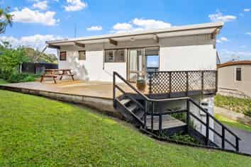 32 Zita Avenue, Matakatia