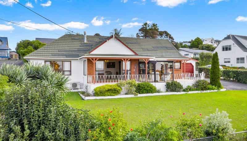 53 Brightside Road, Stanmore Bay