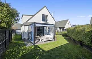 7 Abbey Way, Rangatira Park