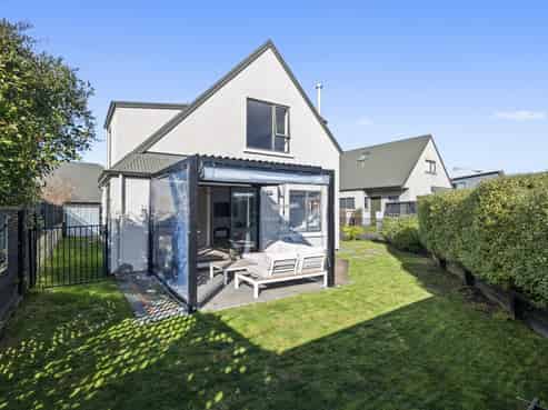 7 Abbey Way, Rangatira Park