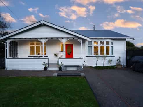 2 Karamu Street, Ngaio