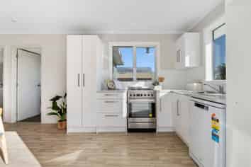 30 Ihaia Road, OPUNAKE
