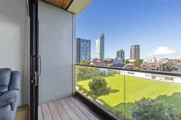 207/74 Anzac Street, Takapuna