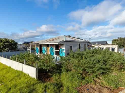 87 Hinau Street, Castlecliff