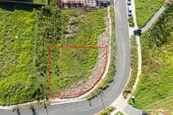 13 Awanui Road, Red Beach