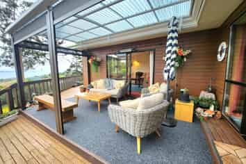 16 Coronation Street, Moeraki