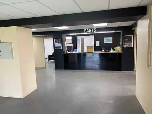 Huge Workshop, Showroom and Yard Package