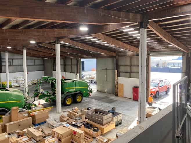 Huge Workshop, Showroom and Yard Package
