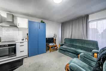 3R Mountain Road, Mount Wellington