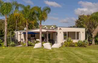 30 Oyster Drive, Cooks Beach