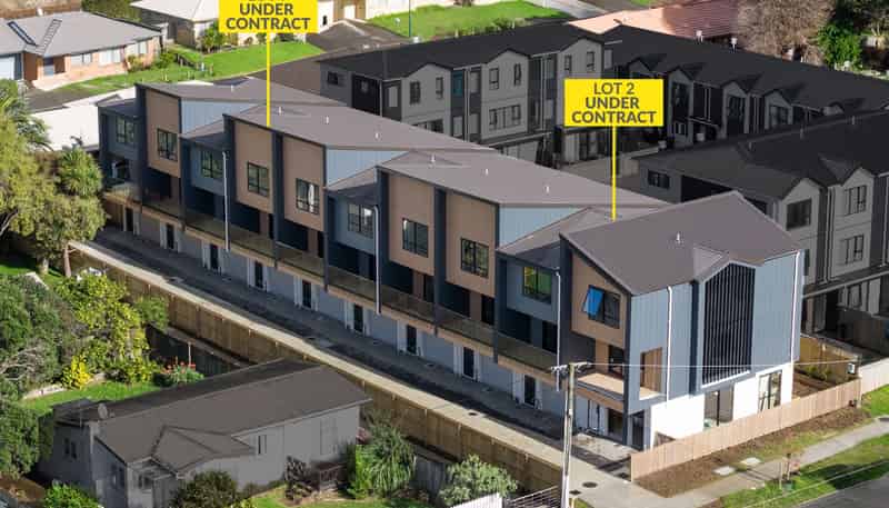 6 Robertson Road, Ranui