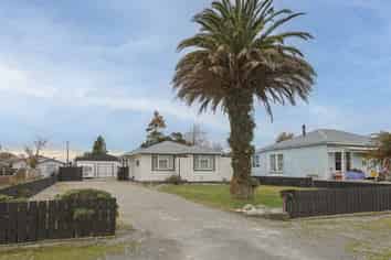 55 Wakefield Street, Westport
