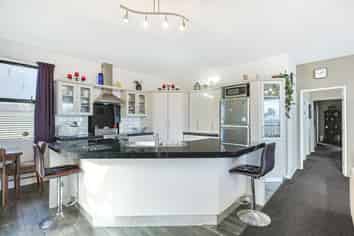 55 Wakefield Street, Westport